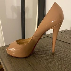 Classic nude patent Louboutins